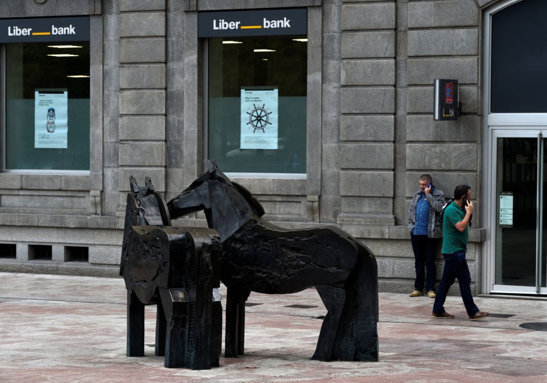 Liberbank y Unicaja exploran las posibilidades de fusión