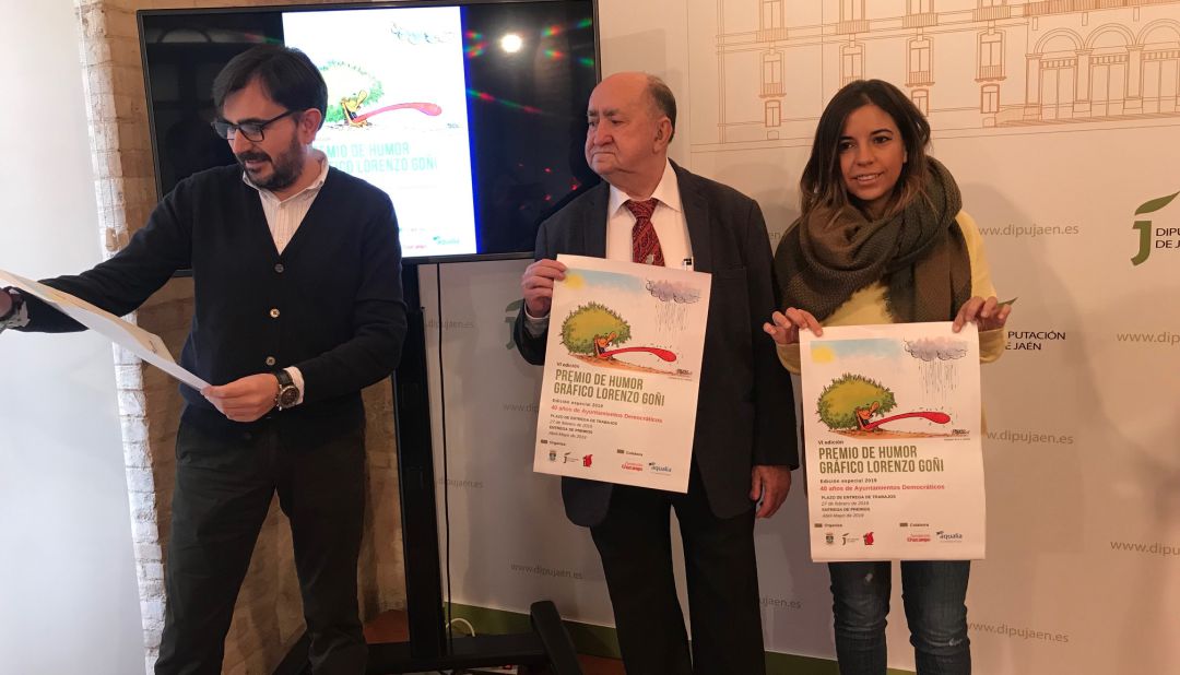 El diputado de Cultura y Deportes, Juan Ángel Pérez; el coordinador de la actividad, Fernando García y la concejala de Obras y Servicios de Beas, Ana Belén Blanco. El diputado de Cultura y Deportes, Juan Ángel Pérez; el coordinador de la actividad, Fernando García y la concejala de Obras y Servicios de Beas, Ana Belén Blanco.
