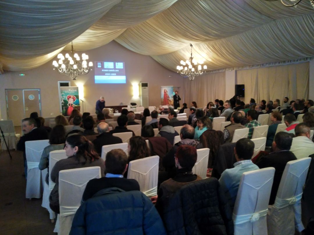 Asistentes a las X Jornadas Técnicas de la Cereza del Jerte Asistentes a las X Jornadas Técnicas de la Cereza del Jerte