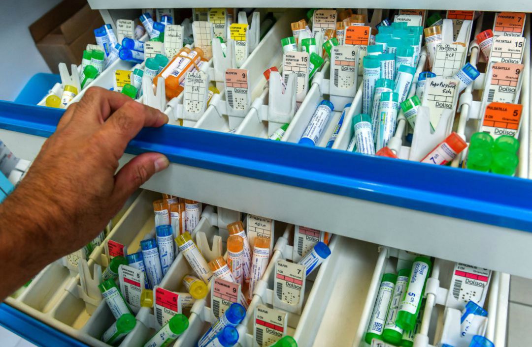 Bruselas descarta revisar la normativa europea de productos homeopáticos Bruselas descarta revisar la normativa europea de productos homeopáticos