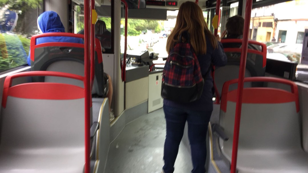 Una app municipal permitirá pagar el bus urbano con el móvil