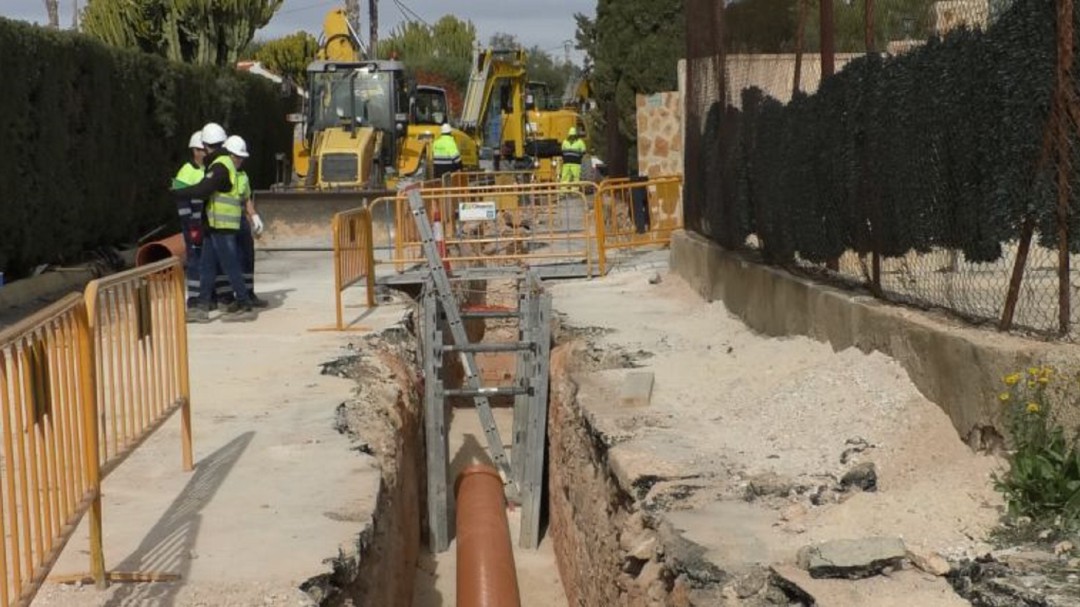 El Gobierno central se compromete a relanzar el proyecto del colector principal de Peña de las Águilas