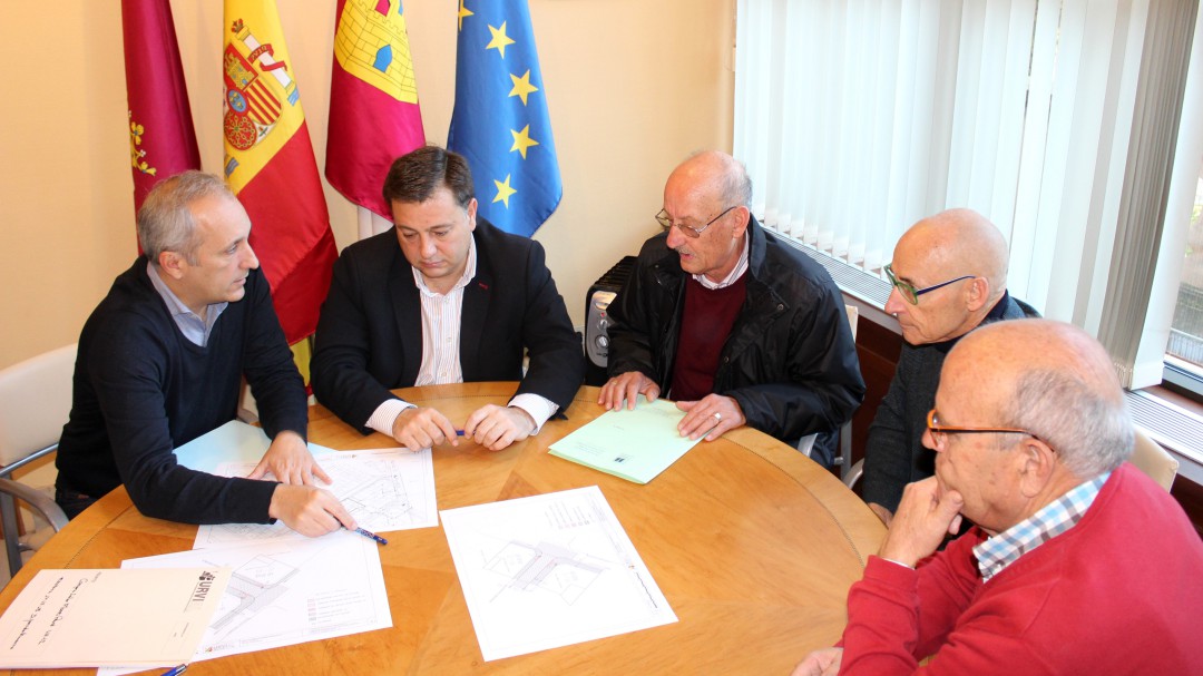 Comprado el solar para acceder al Giner de los Ríos por la calle Montesa