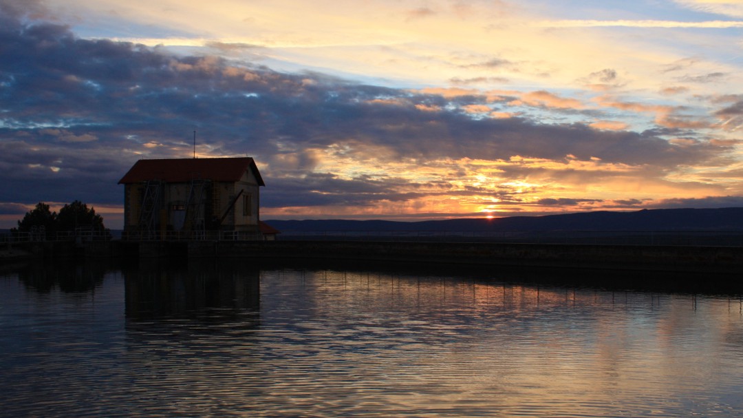 El atardecer desde el canal del Salto de Villalba