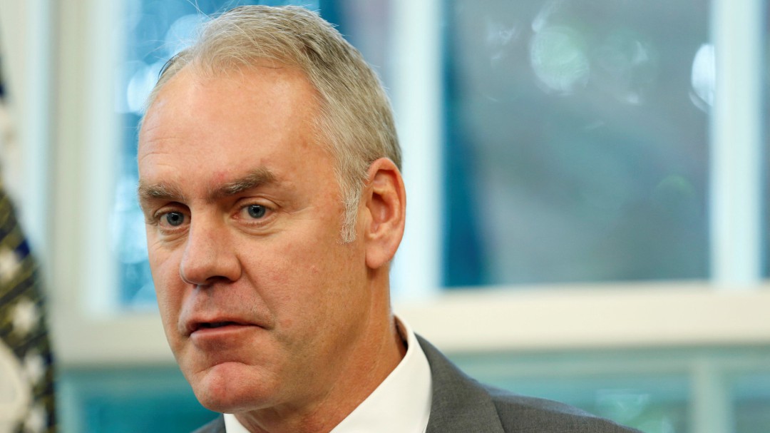 Trump anuncia que el secretario de Interior, Ryan Zinke, dejará su puesto