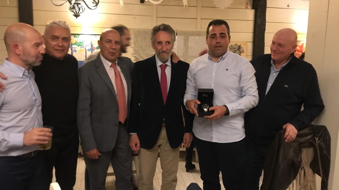 Los veteranos del Granada C.F. premian a Germán Crespo