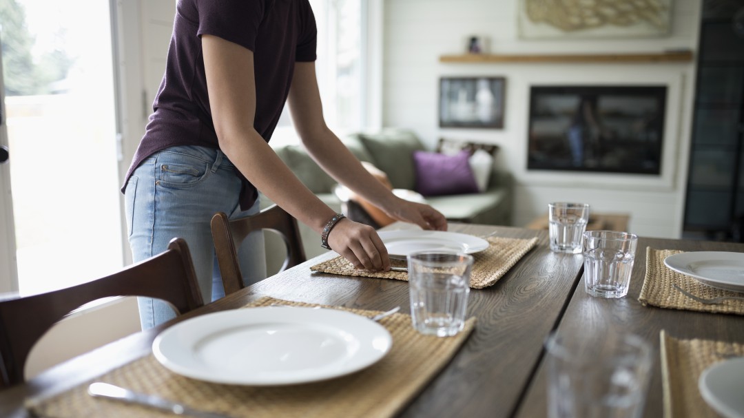 5 claves para que tus hijos hagan las tareas de casa sin protestar