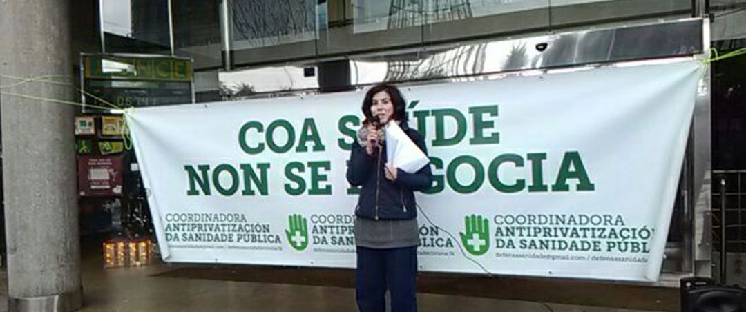 Un grupo de integrantes de la Marea Blanca se han concentrado este domingo a media mañana en el Obelisco de A Coruña Un grupo de integrantes de la Marea Blanca se han concentrado este domingo a media mañana en el Obelisco de A Coruña