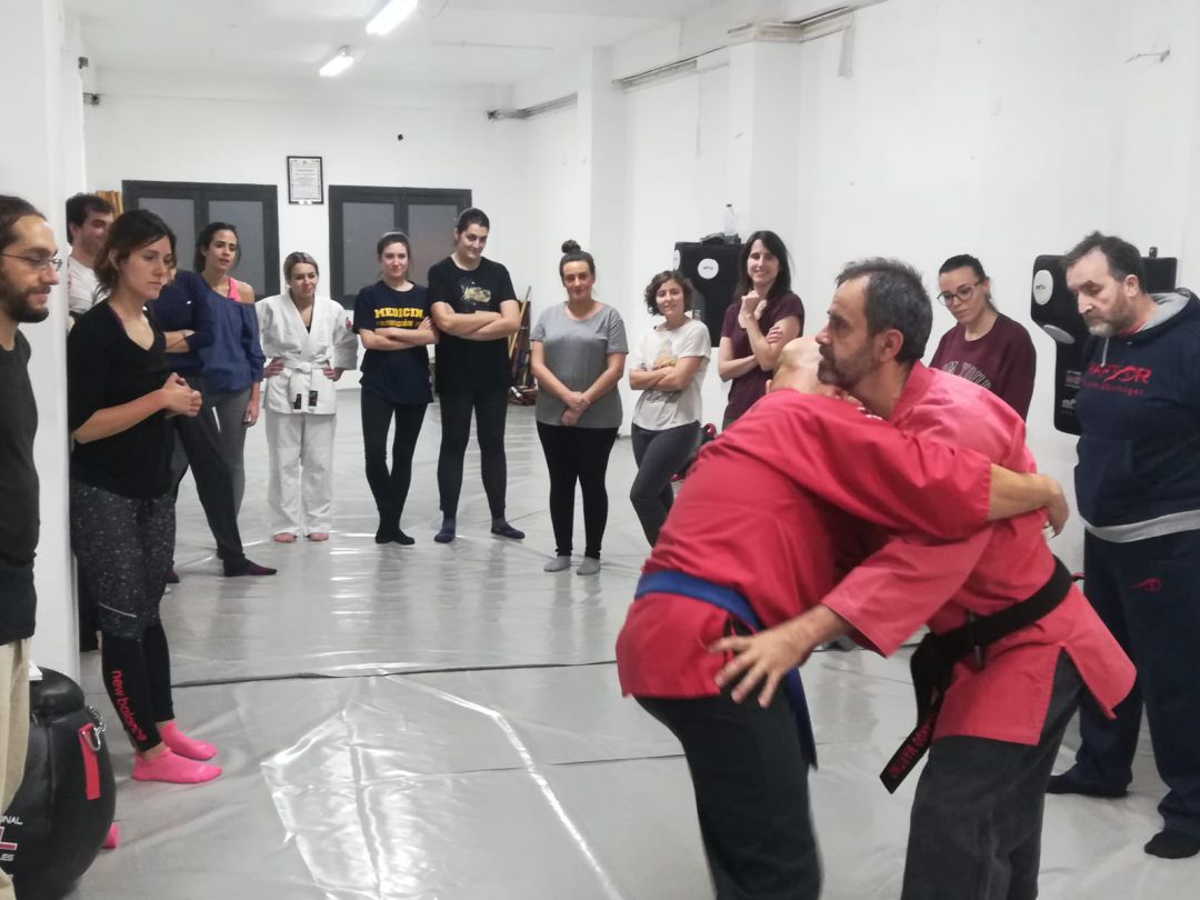 Imagen de las clases de autodefensa Imagen de las clases de autodefensa