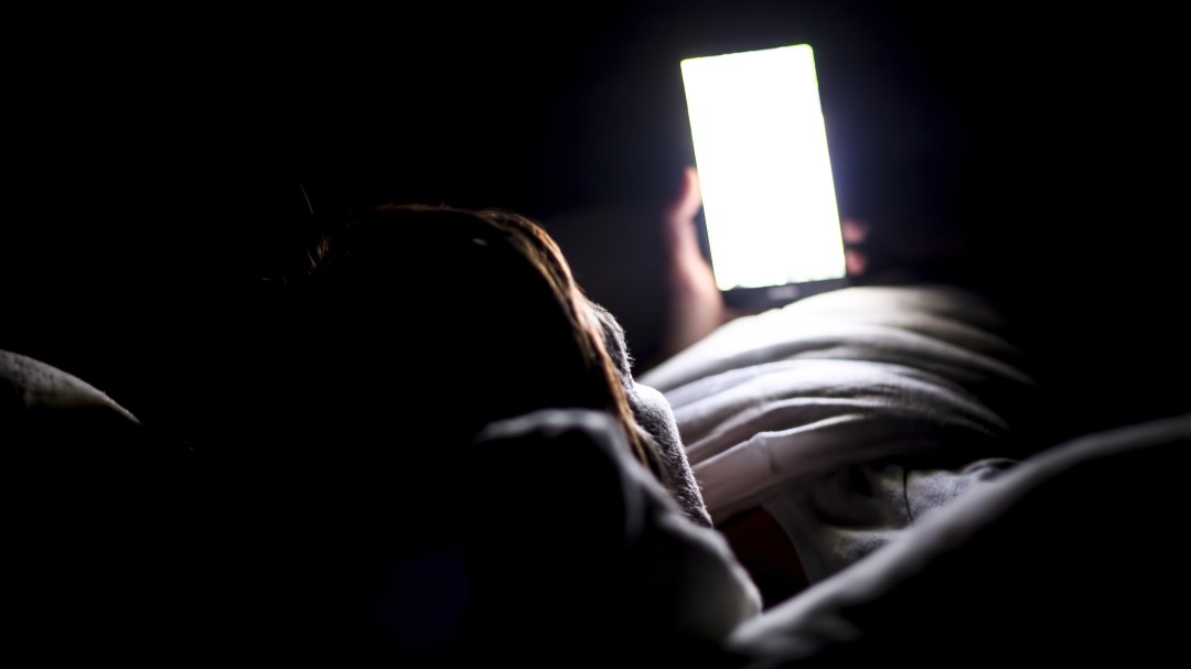 Se ofrecen 100.000 dólares a quien pase un año sin teléfono móvil