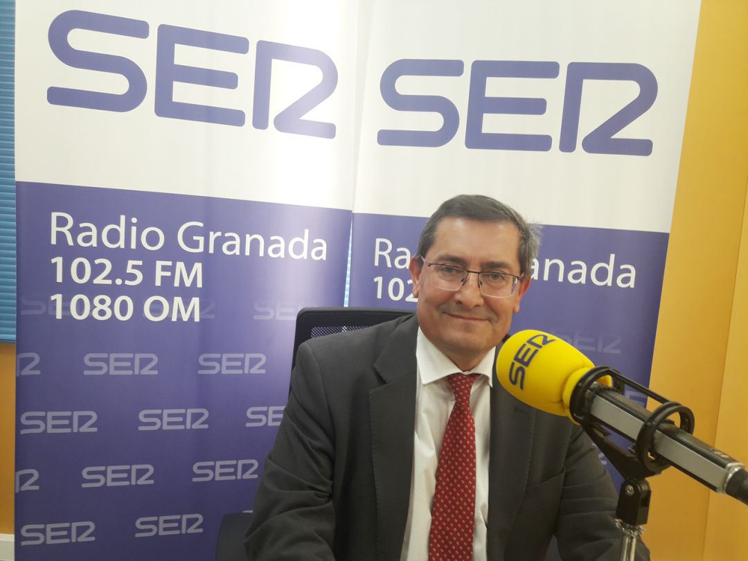 José Entrena, en Radio Granada José Entrena, en Radio Granada