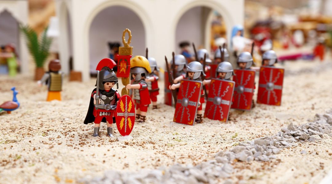 Detalle del belén de Playmobil instalado en el Centro Cultural Las Claras de Murcia Detalle del belén de Playmobil instalado en el Centro Cultural Las Claras de Murcia