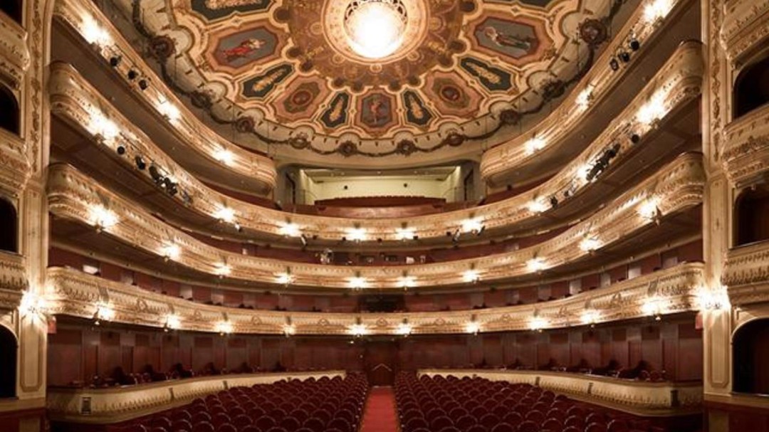 Concha Velasco, José Sacristán y Lola Herrera actuarán en el Teatro Rosalía
