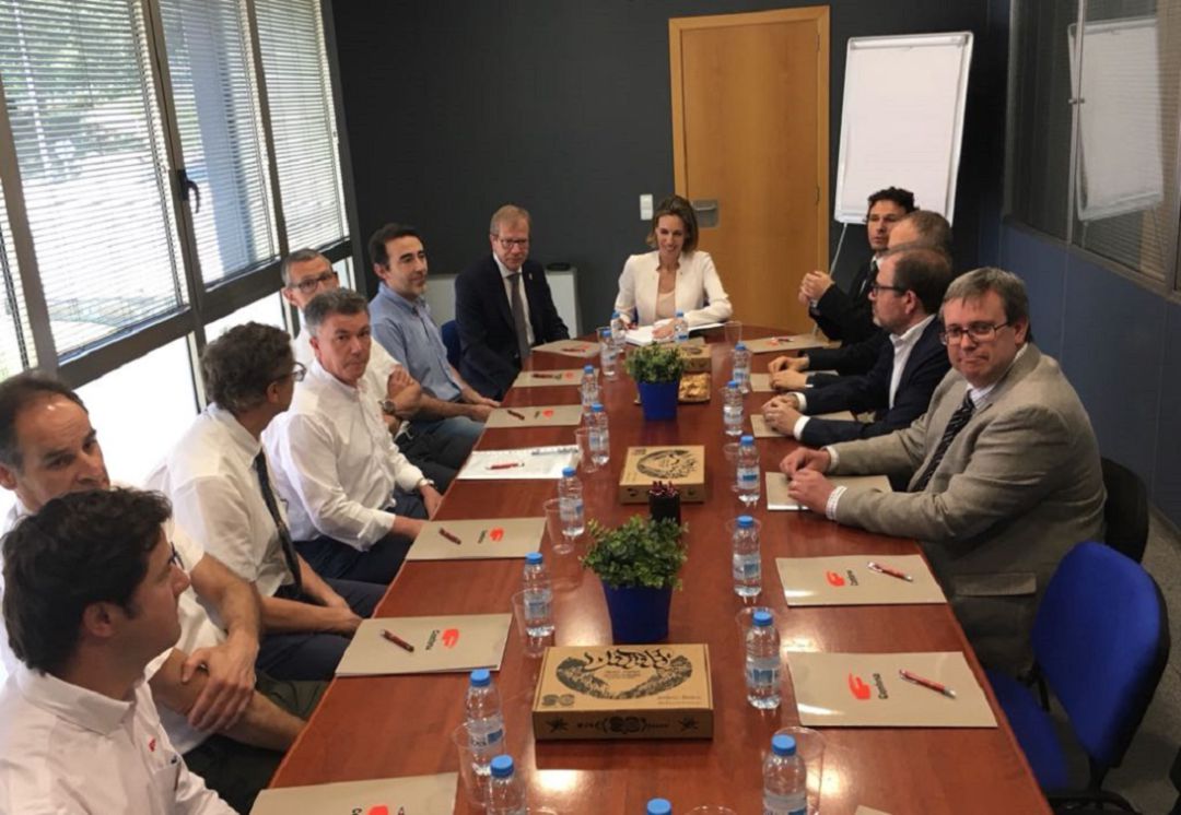 La consellera Àngels Chacón va presidir una reunió amb Comforsa el 22 de juny La consellera Àngels Chacón va presidir una reunió amb Comforsa el 22 de juny