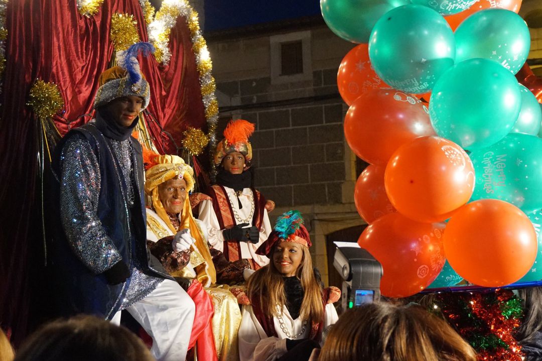 La cabalgata de los Reyes a su paso por la localidad churra La cabalgata de los Reyes a su paso por la localidad churra