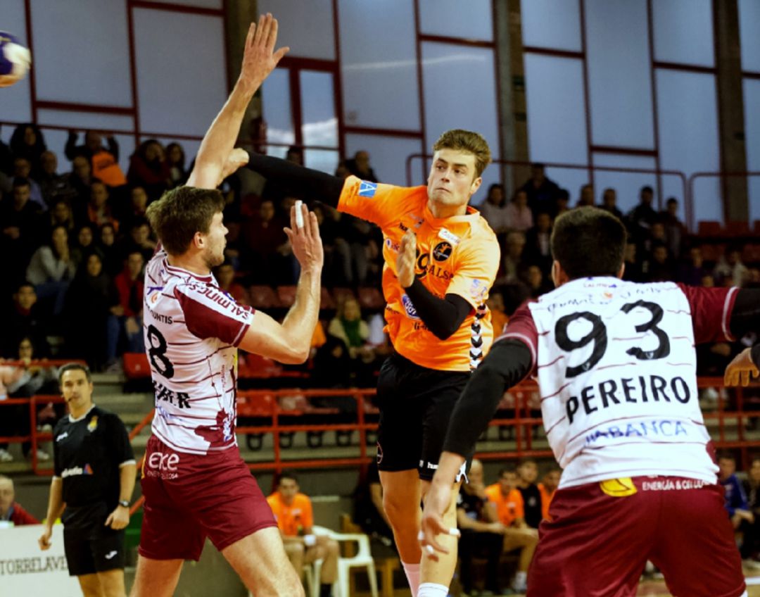 Diego Cadelo, durante el partido de ayer Diego Cadelo, durante el partido de ayer