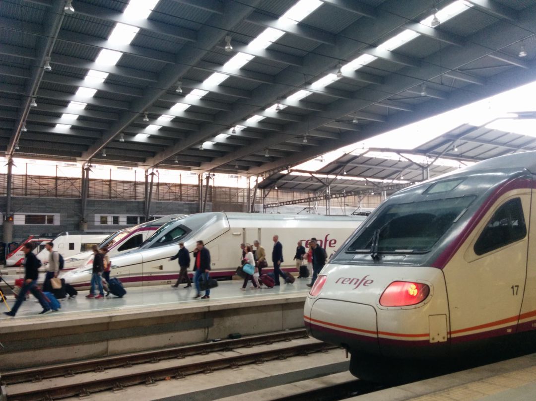 Estación de tren María Zambrano de Málaga Estación de tren María Zambrano de Málaga