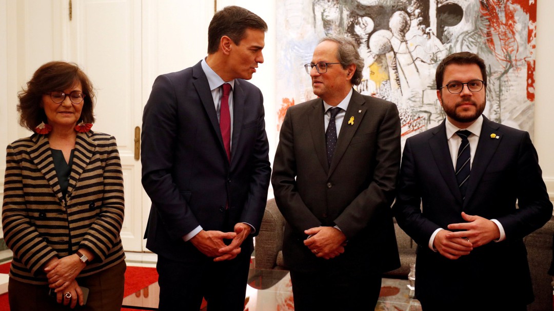 Calvo: Acusar al Ejecutivo de rendirse es absurdo, la obligación es dialogar