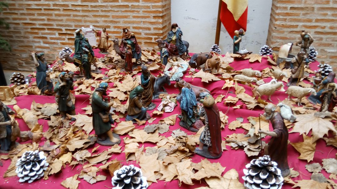Belén navideño instalado en el Patio de Columnas del Ayuntamiento de Medina del Campo Belén navideño instalado en el Patio de Columnas del Ayuntamiento de Medina del Campo