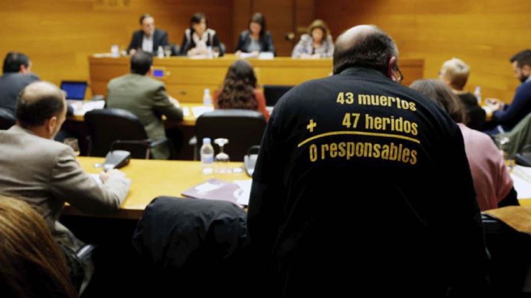 El Constitucional anula la resolución de Les Corts que declara responsable del accidente de metro a Dionisio García
