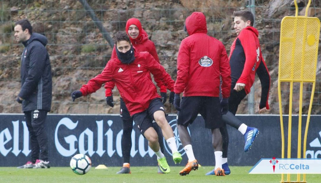 Emre Mor en el entrenamiento del Celta Emre Mor en el entrenamiento del Celta