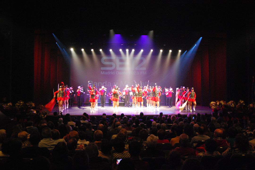 Actuación de la Banda y Majorettes de Móstoles en la gala solidaria de Ser Madrid Oeste Actuación de la Banda y Majorettes de Móstoles en la gala solidaria de Ser Madrid Oeste