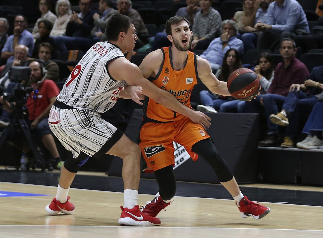 El base del Valencia Basket Sergi García sufre una fractura
El base del Valencia Basket Sergi García sufre una fractura