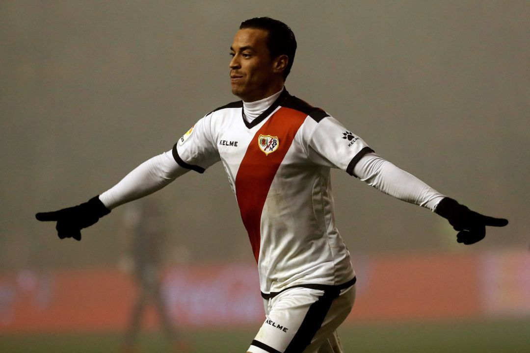 Raúl de Tomás celebra el gol de la victoria del Rayo Raúl de Tomás celebra el gol de la victoria del Rayo