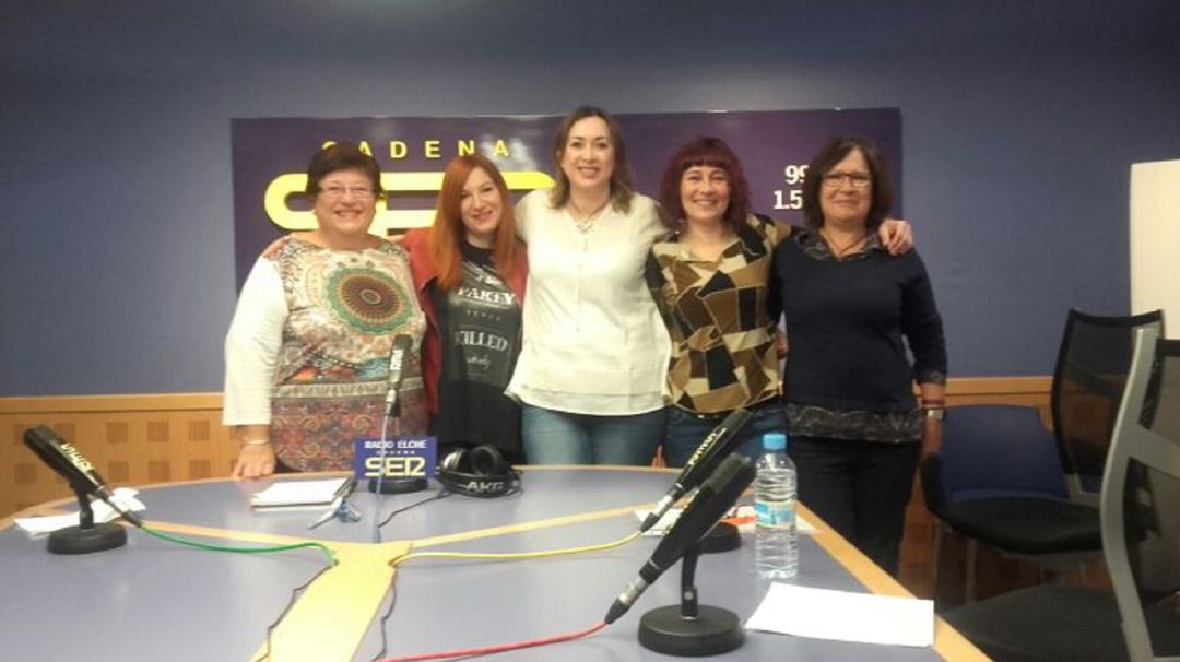 Representantes del círculo de Sororidad en el programa Hoy por Hoy de Radio Elche Cadena SER Representantes del círculo de Sororidad en el programa Hoy por Hoy de Radio Elche Cadena SER