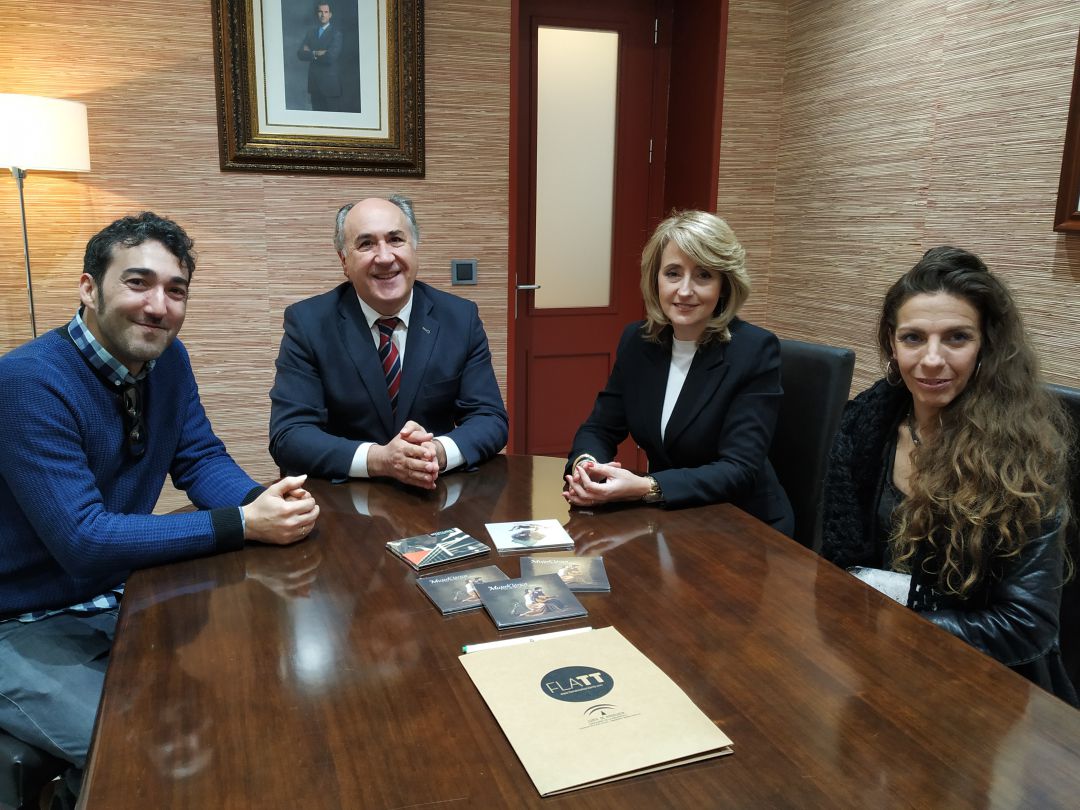 El guitarrista y compositor José Manuel León, el alcalde de Algeciras, José Ignacio Landaluce, la concejal de Cultura Pilar Pintor y la cantaora Alicia Carrasco, durante la presentación de los proyectos flamencos en el Ayuntamiento de Algeciras. El guitarrista y compositor José Manuel León, el alcalde de Algeciras, José Ignacio Landaluce, la concejal de Cultura Pilar Pintor y la cantaora Alicia Carrasco, durante la presentación de los proyectos flamencos en el Ayuntamiento de Algeciras.