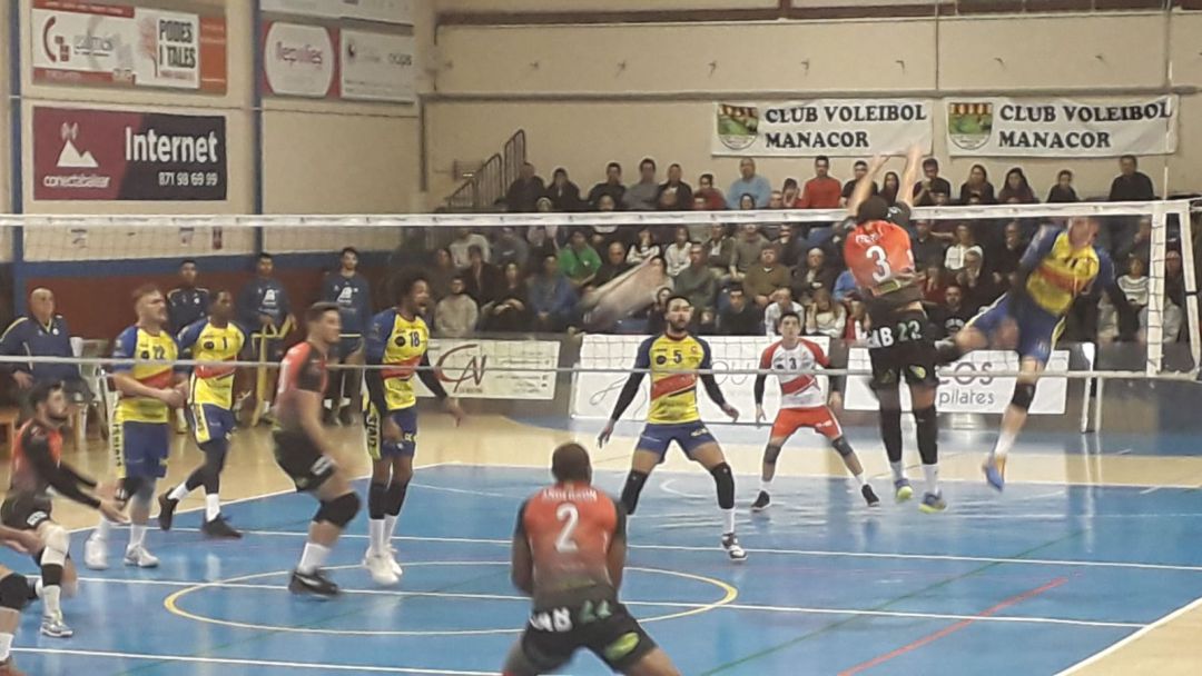 Imagen de archivo de un partido de Ushuaïa esta temporada Imagen de archivo de un partido de Ushuaïa esta temporada