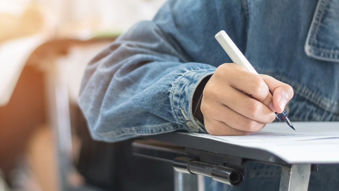 Los diez mejores alumnos en la prueba de acceso a la universidad recibirán una ayuda de la Comunidad