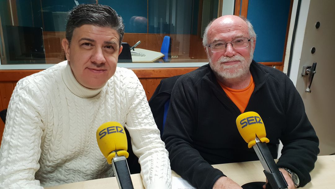 Paco Sierra y Javier Puente en el estudio de Radio Santander Paco Sierra y Javier Puente en el estudio de Radio Santander