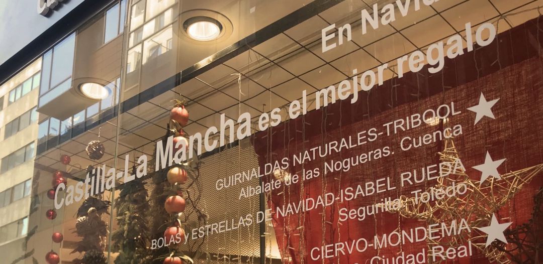 Escaparate de la Oficina de Turismo de Castilla-La Mancha en Gran Vía, 45. Escaparate de la Oficina de Turismo de Castilla-La Mancha en Gran Vía, 45.