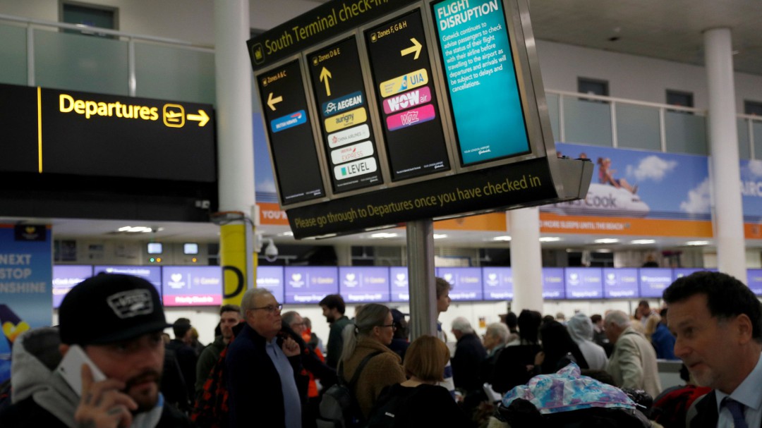 La Policía británica no descarta que sus drones estén relacionados con el caos del aeropuerto de Gatwick