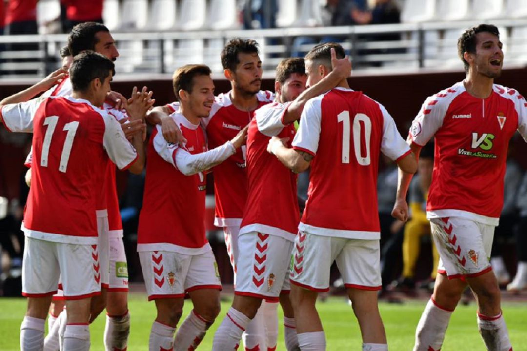 El Real Murcia cierra el año pagando una nómina y con movimientos El Real Murcia cierra el año pagando una nómina y con movimientos