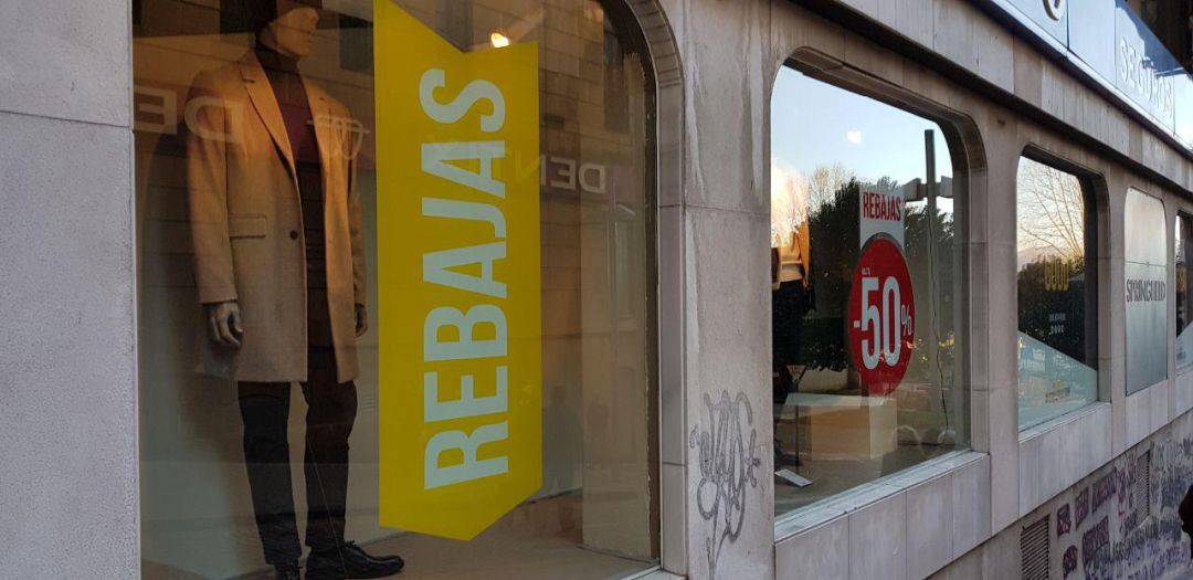 Mucho movimiento comercial con o sin descuentos Mucho movimiento comercial con o sin descuentos