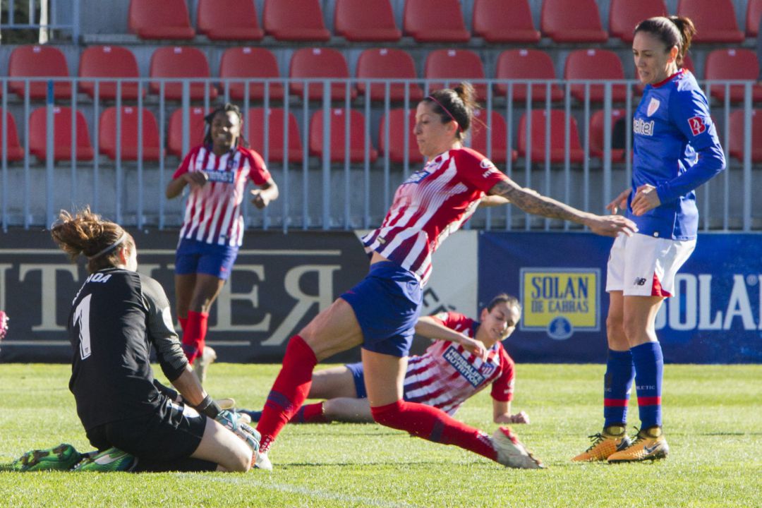 Derrota ante el líder (3-0) Derrota ante el líder (3-0)