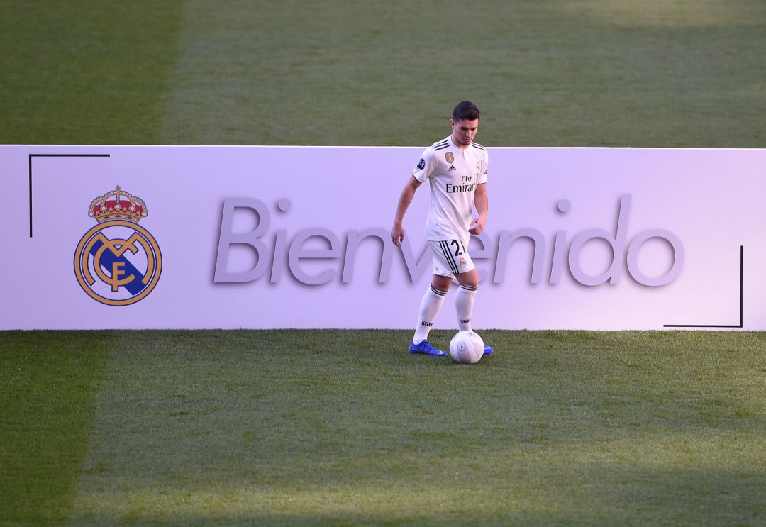Brahim Díaz, en su presentación como jugador del Real Madrid. Brahim Díaz, en su presentación como jugador del Real Madrid.
