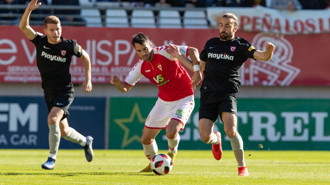 El Sevilla At. frena al Real Murcia