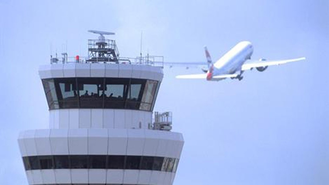 La presencia de un dron obliga a suspender la salida de vuelos en Heathrow