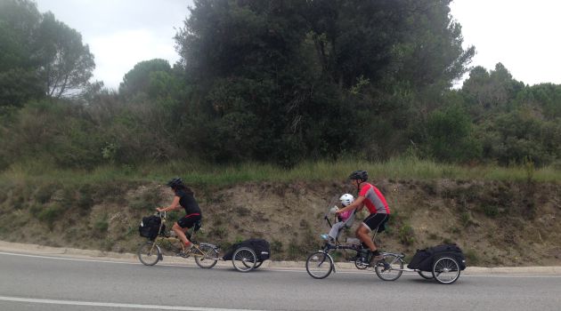 Diana, Diego y Jara, en la carretera. Diana, Diego y Jara, en la carretera.