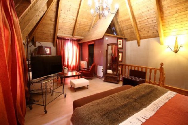 YOY Villa de Sallent. YOY Villa de Sallent.