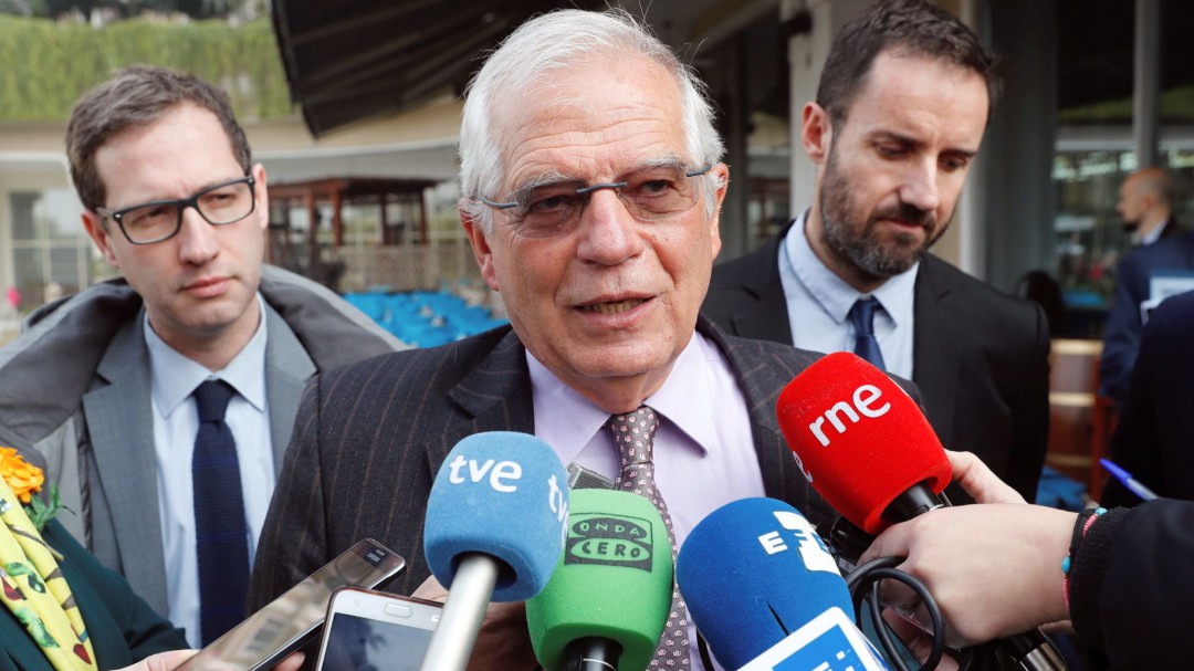 Podemos y PSOE niegan que ofrecieran a ERC la cabeza de Borrell