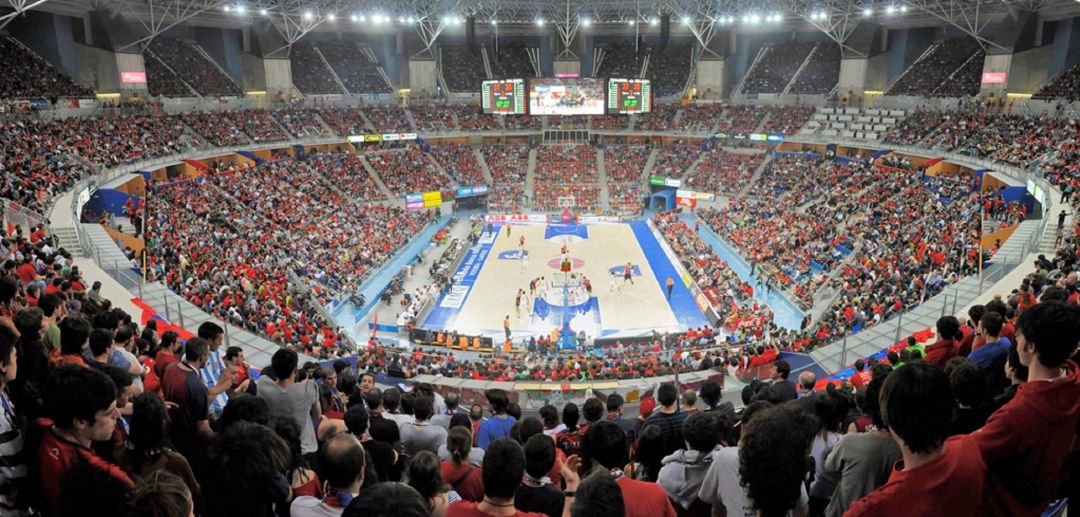 Imagen del Fernando Buesa Arena durante un partido de Euroleague del Baskonia. Imagen del Fernando Buesa Arena durante un partido de Euroleague del Baskonia.