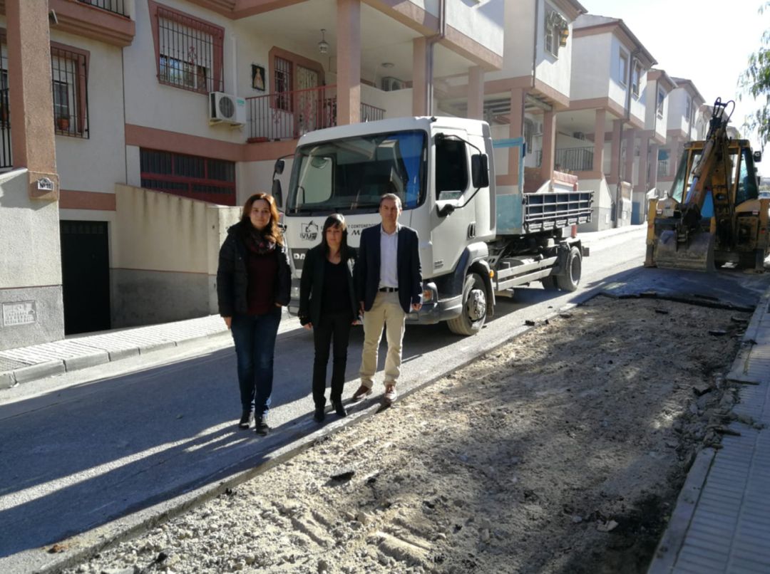 La alcaldesa de Las Gabias y los concejales de Urbanismo y Obras y Servicios visitan las obras de La Piconera La alcaldesa de Las Gabias y los concejales de Urbanismo y Obras y Servicios visitan las obras de La Piconera