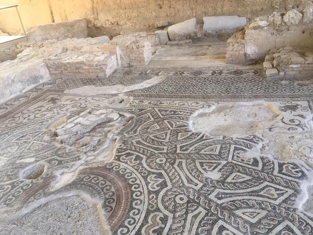 Mosaicos descubiertos en la Villa Romana de Salar (Granada) Mosaicos descubiertos en la Villa Romana de Salar (Granada)