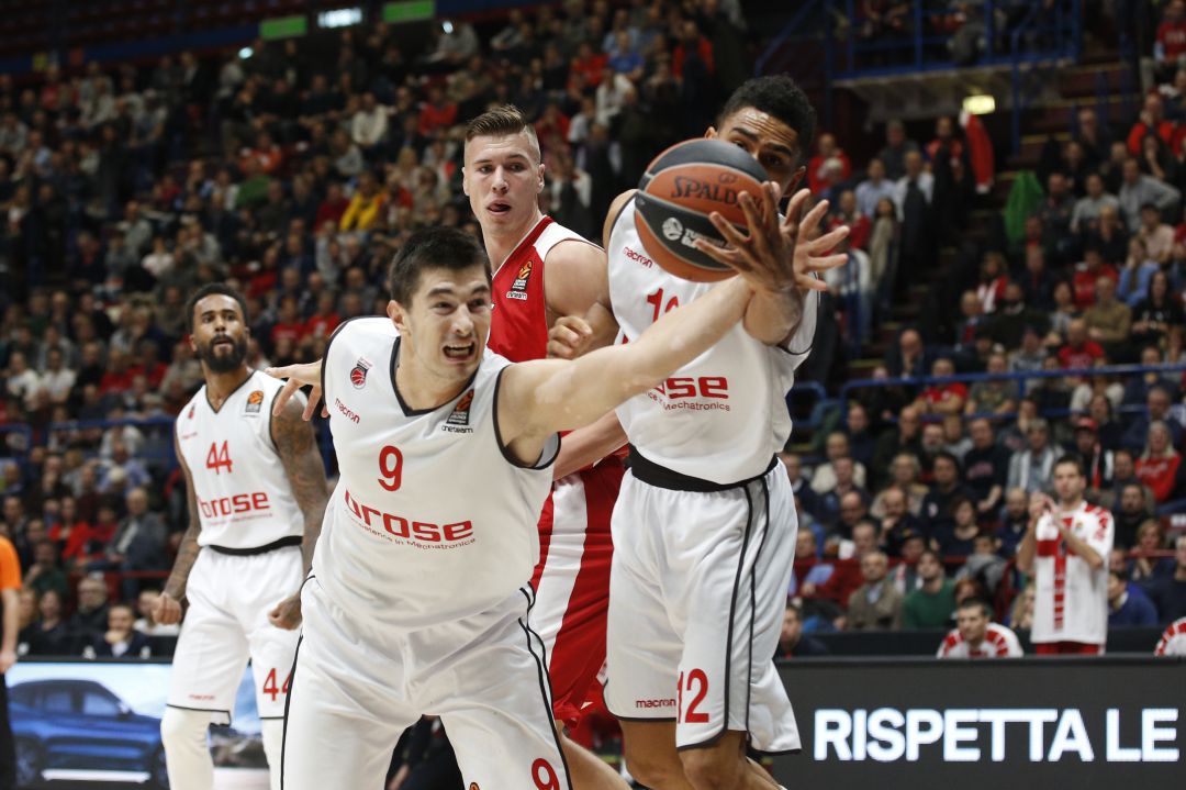 Luka Mitrovic, sustituto de Delía, y Radoncic ya están en el UCAM Murcia Luka Mitrovic, sustituto de Delía, y Radoncic ya están en el UCAM Murcia