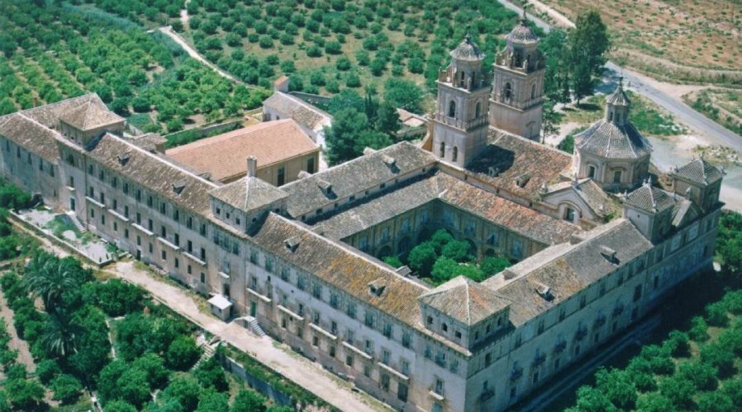 Monasterio de Los Jerónimos antes de las obras de construcción del campus universitario. Monasterio de Los Jerónimos antes de las obras de construcción del campus universitario.