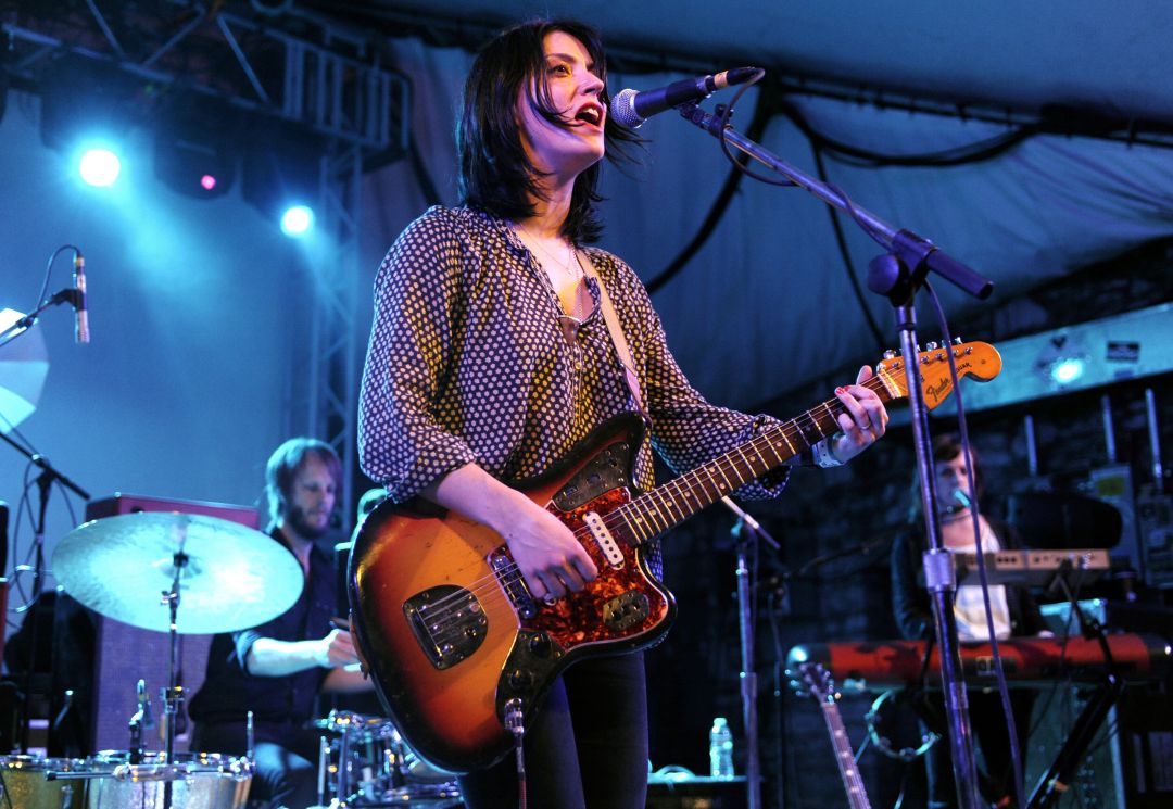 Sharon Van Etten durante una actuación en el festival SXSW de 2012 Sharon Van Etten durante una actuación en el festival SXSW de 2012